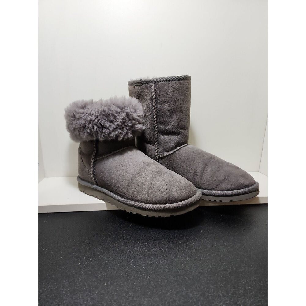 UGG Australia Classic Boots Size 5